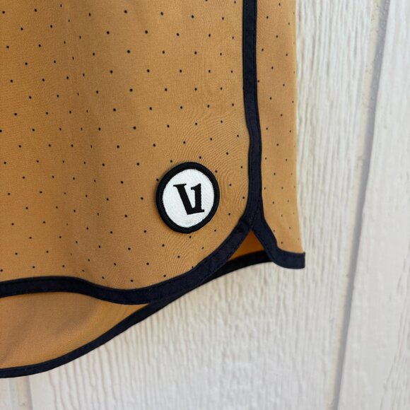 Vuori Cruise Boardshort Men's 32 Gold Black Dot Beach Summer Comfort Athleisure - Picture 2 of 8